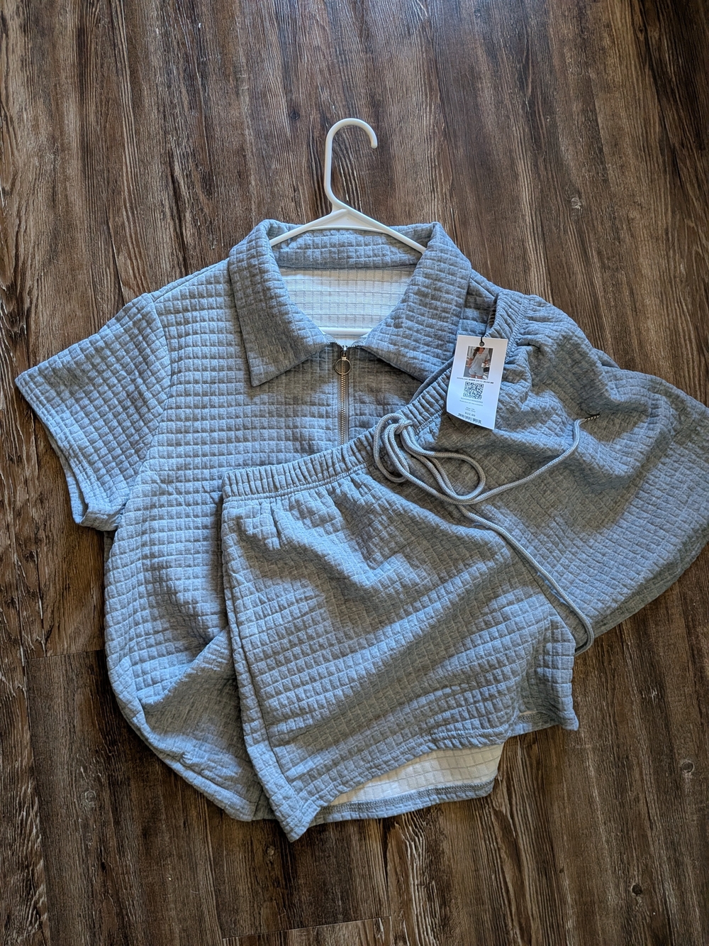 2 Piece Set 1XL SHEIN Grey Quilted Half-Zip Polo Top & Shorts! - Picture 2 of 6